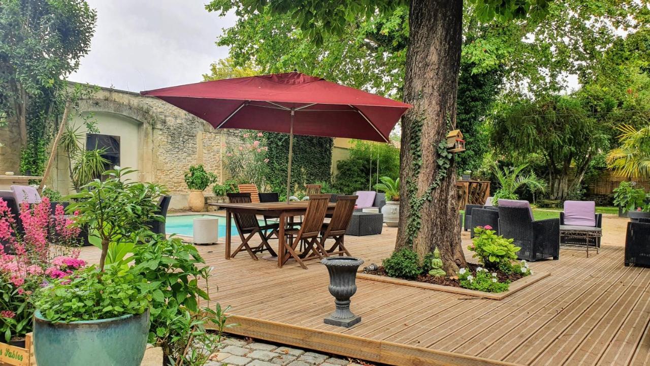 Le 4 Feuilles En.Camargue Hotel Bernis Exterior photo